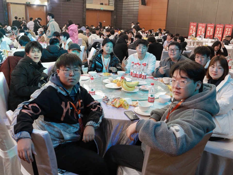 优研教育真实学员活动交流场景