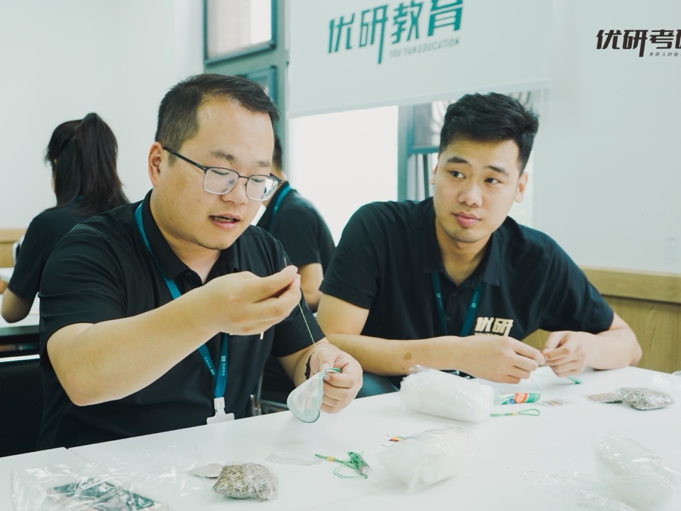 优研教育校区活动与学员交流现场